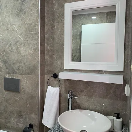 Sabah Aparts Apartamento