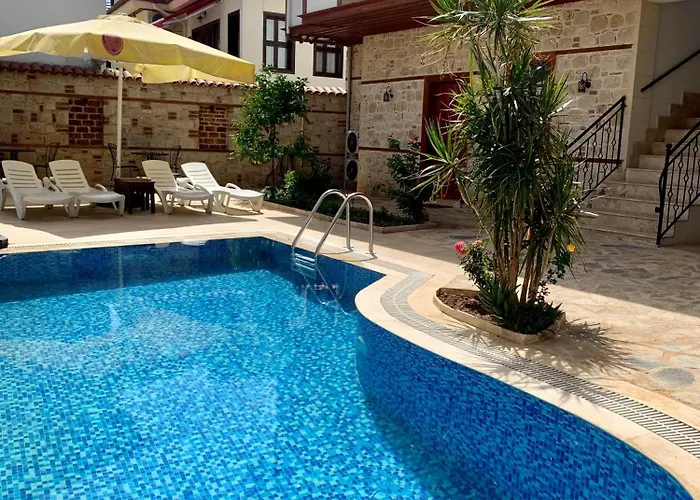 Charming In The Heart Of Old Town Antalya